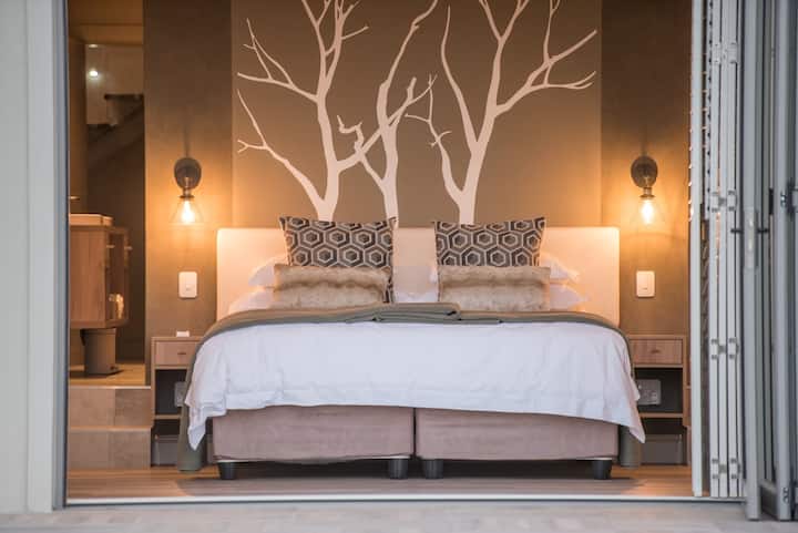 Ძირითადი ფლიგელი (მიწის დონე)