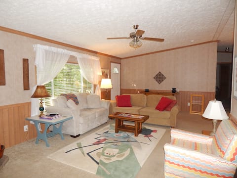 Popular Airbnb listing: Etowah Ridge Getaway in Cartersville