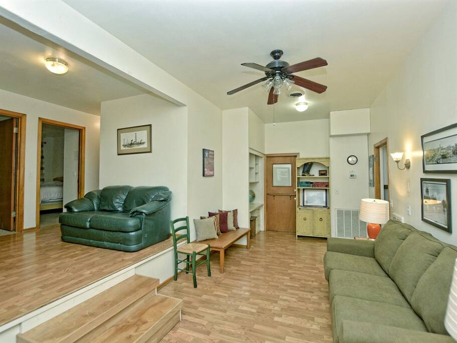 Griffs Place B-Entry Way