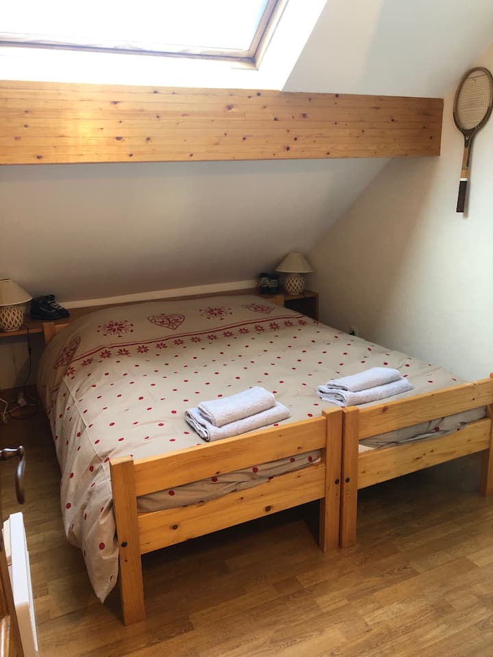 Chambre Lit 160 , plats linge en alternativ 