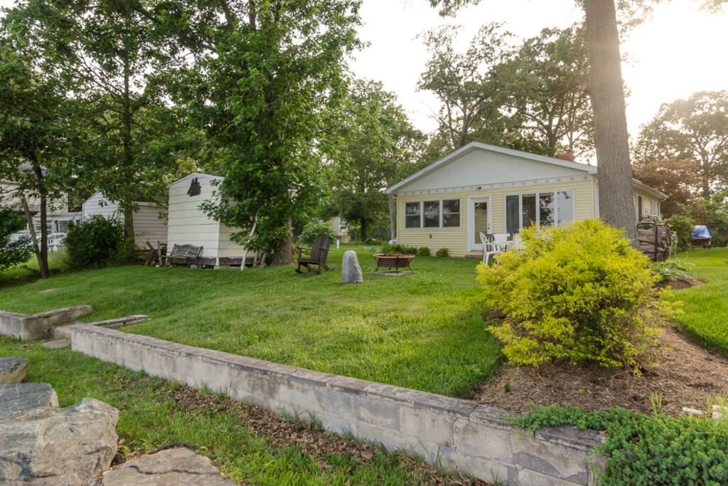 Bay side back yard