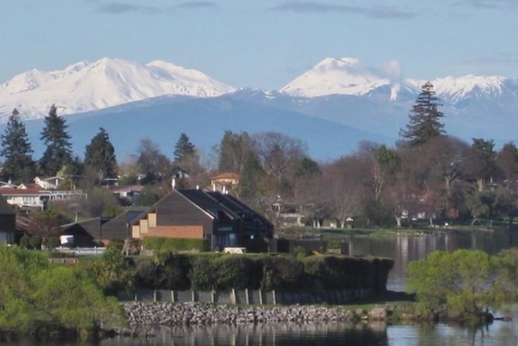 Stunning panoramic view of Taupo's beautiful lake and mountains
