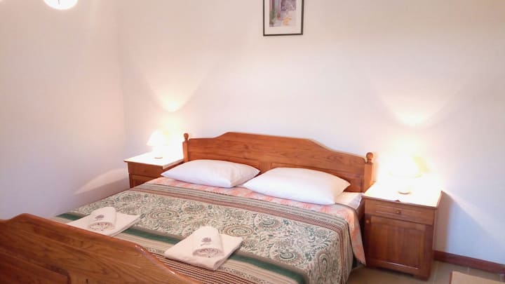 საძინებელი 1