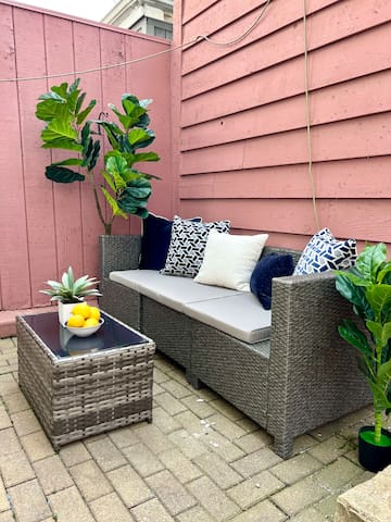 Insta Worthy Prime Spot *Patio *Parking *Fireplace gallery image 2