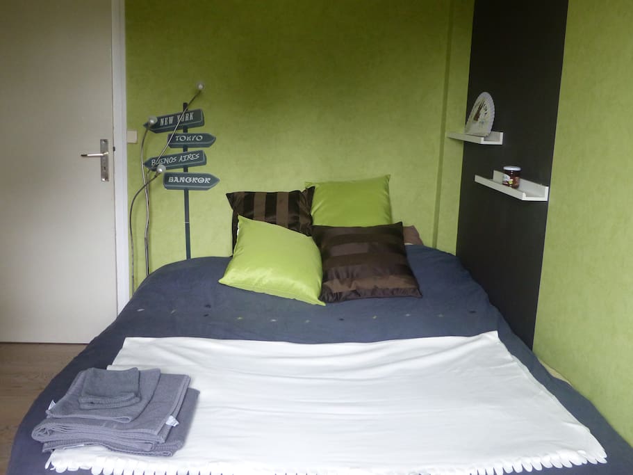 Autre parure de lit (ancien lit)