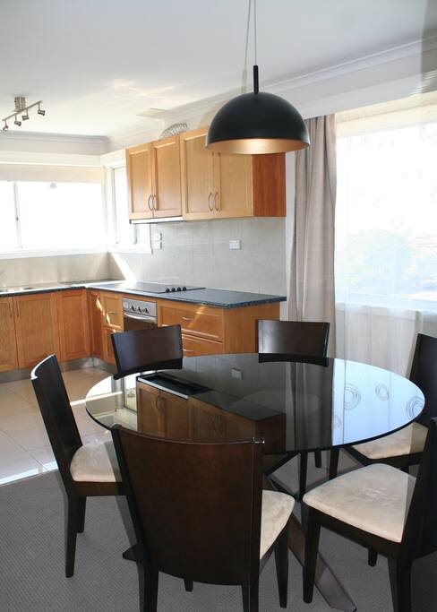 Kitchen dining
