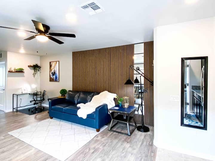 New Private Suite: Safe, Scenic, Equestrian. - Rancho Cordova, CA