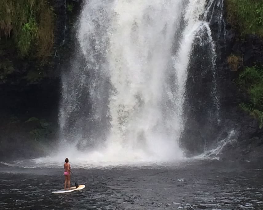 Feel the power of Kulaniapia Falls