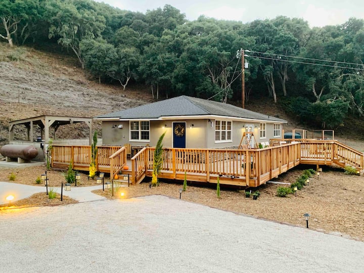 Farmstay in Peaceful Canyon. 3BR, 3Bath Farm stays for Rent in Lompoc