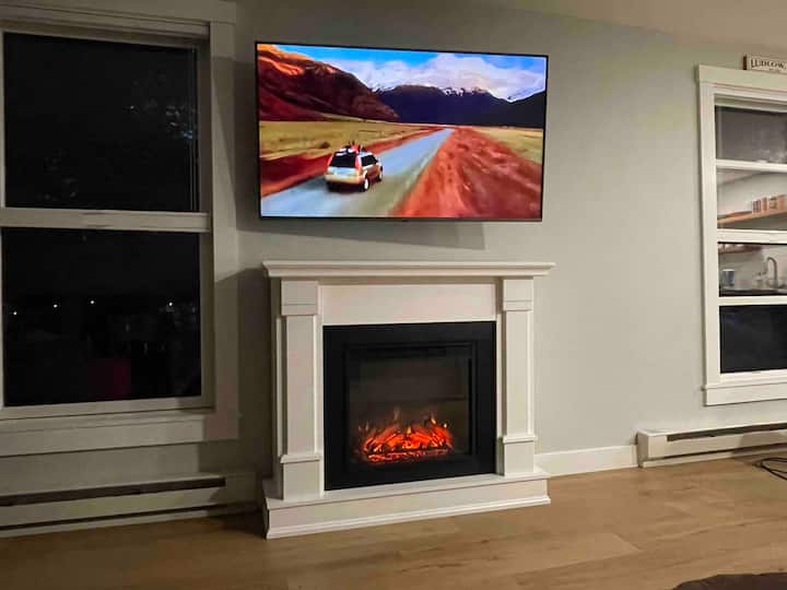 Elektrischer Kamin und Flachbildschirm mit Amazon Fire Stick, um auf alle deine Streaming-Konten zuzugreifen.

„Diese Wohnung war absolut perfekt für einen Wochenendausflug. Die Lage ist hervorragend, es ist etwa 5-7 Gehminuten von der Innenstadt von Ludlow entfernt.“

Aug. 2023