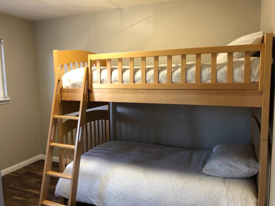 Bedroom 2- Bunk Beds
