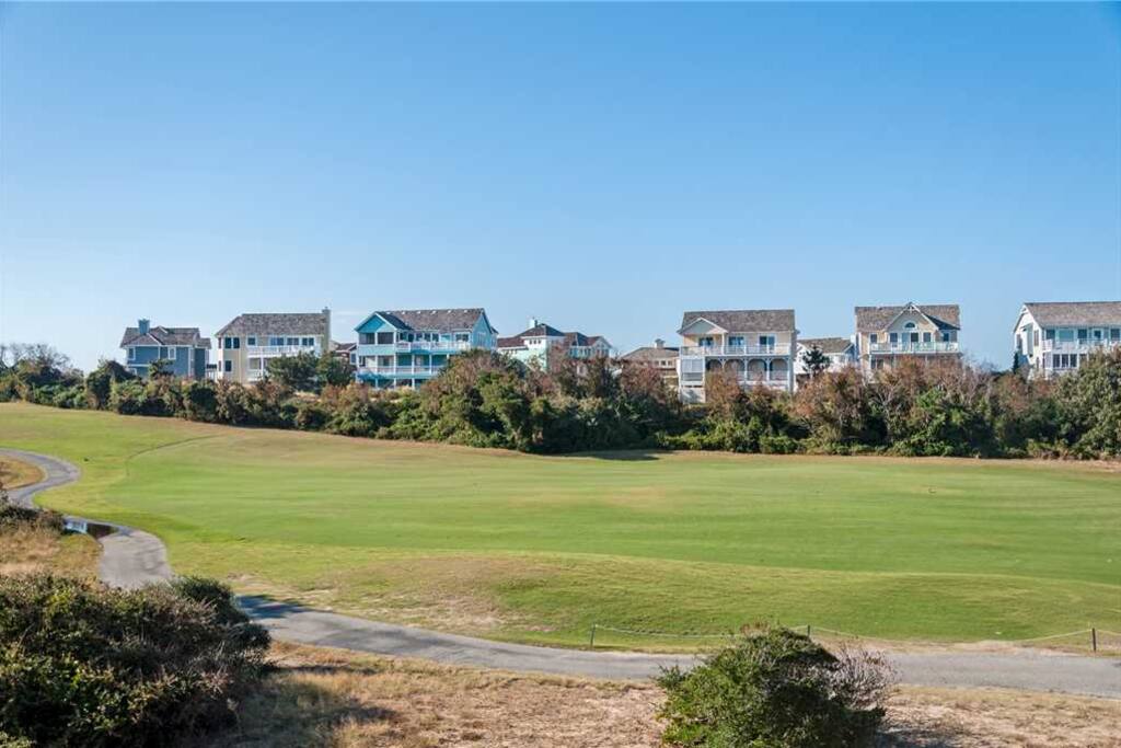 ML23: Sanderling IV | Top Level Deck with Fairway View