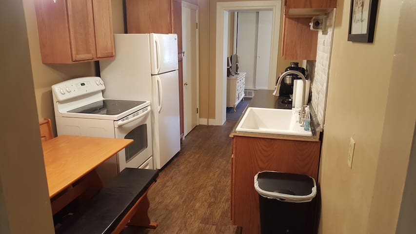 Airbnb Fort Madison Vacation Rentals Places To Stay Iowa