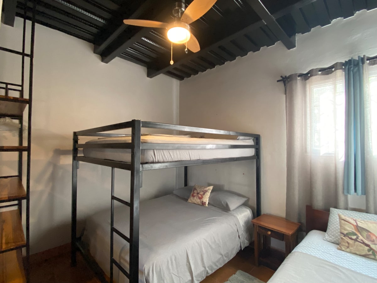 Pasadena Beachfront Casitas — 2 bedroom vacation rental in Huehuete