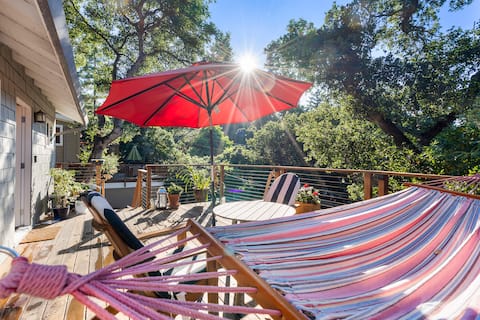 Canyon Oak House: Private, tranquil with trees