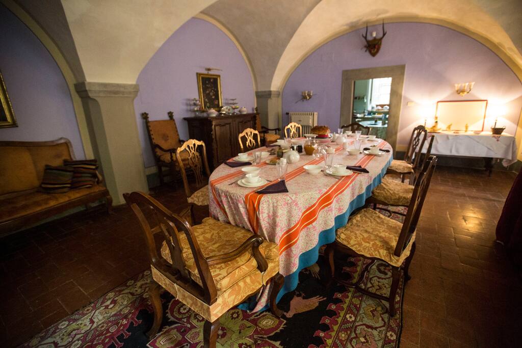 sala colazione (ex sala d'arme medievale)