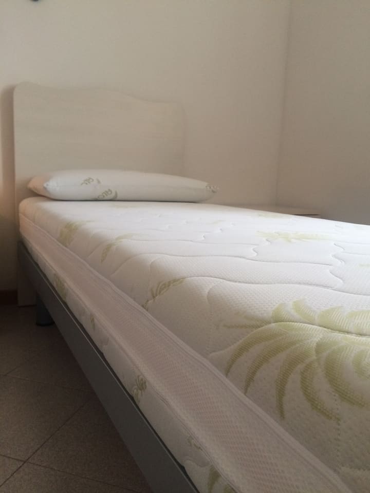 记忆床垫和枕头