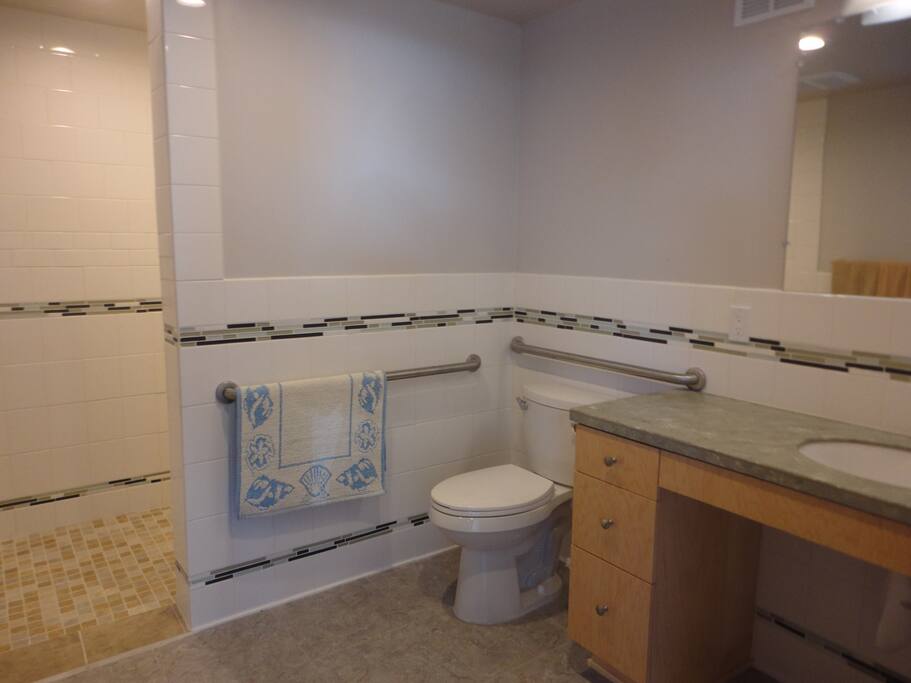 90 San Luis Street Unit B