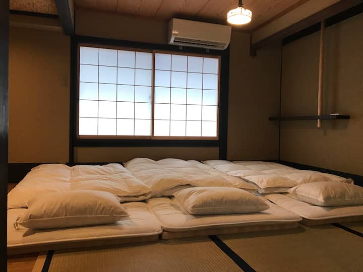 2F