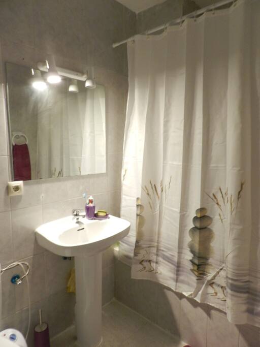 Baño con bañera