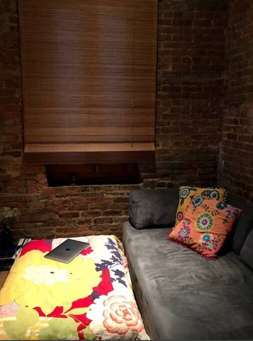 Media Room / Extra Single Bed