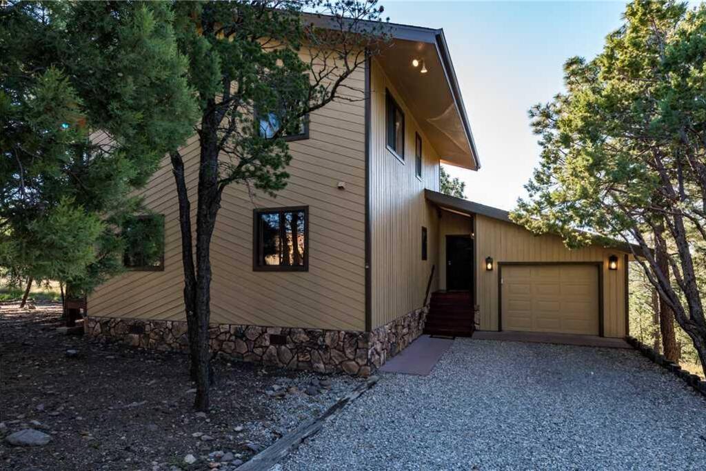 From the moment you pull into the driveway you’ll know that you’ve booked your vacation stay in someplace special.