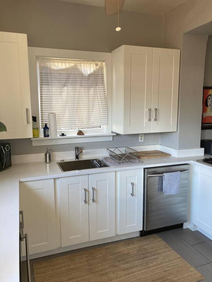 Top 12 PetFriendly Airbnb Vacation Rentals In Denver, Colorado