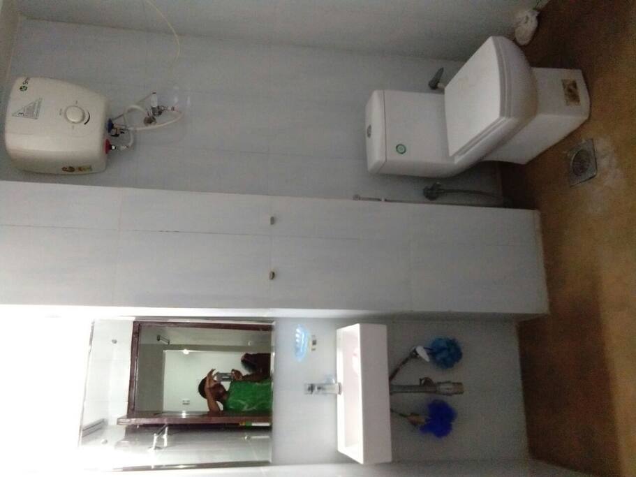 Toilet1