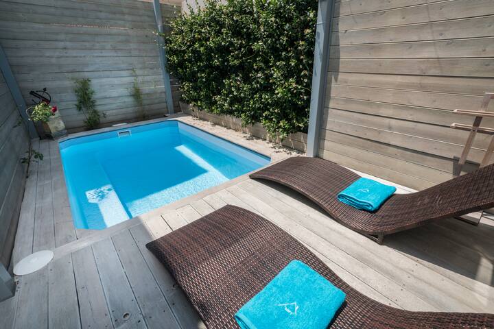 Little Loft with private pool (central)