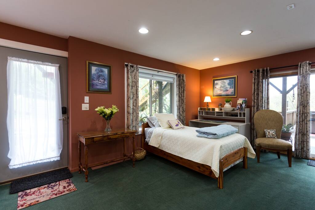Great room with two beds.