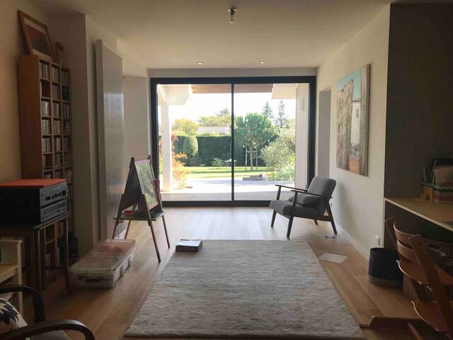 Grande villa au calme, piscine chauffée, piano gallery image 5