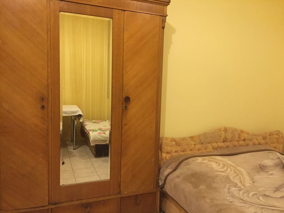 Платяной шкаф.