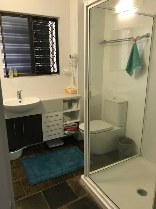 Ensuite