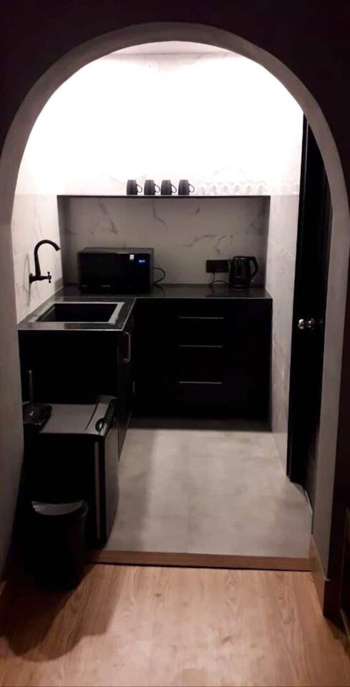 The Terrace Penthouse, Heart Of Lutyens Delhi - 델리