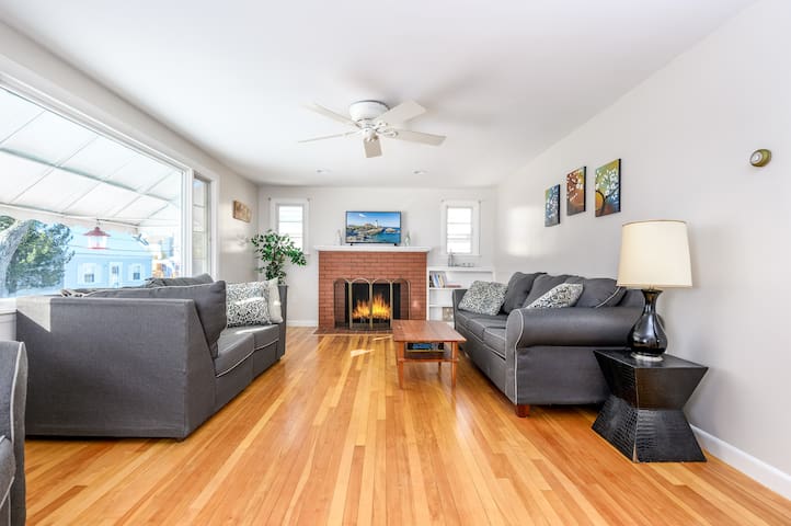 Airbnb Pine Point Beach Vacation Rentals Places To Stay