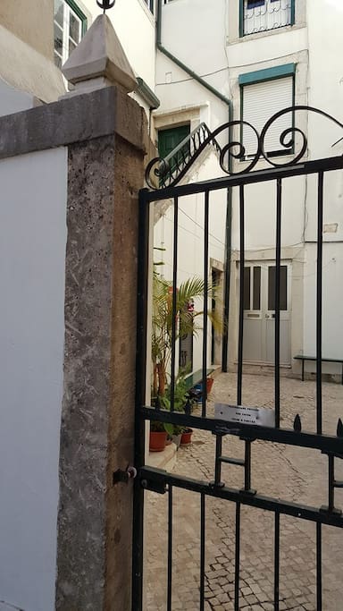 Entrada do pátio
