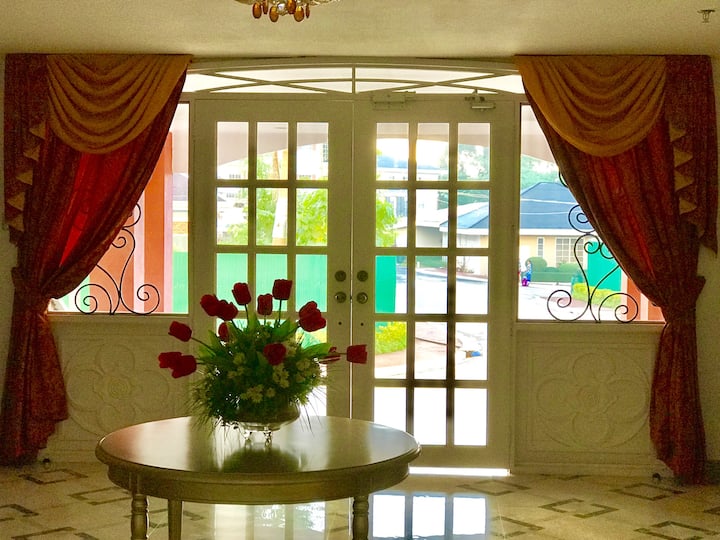 Влез во ходникот 