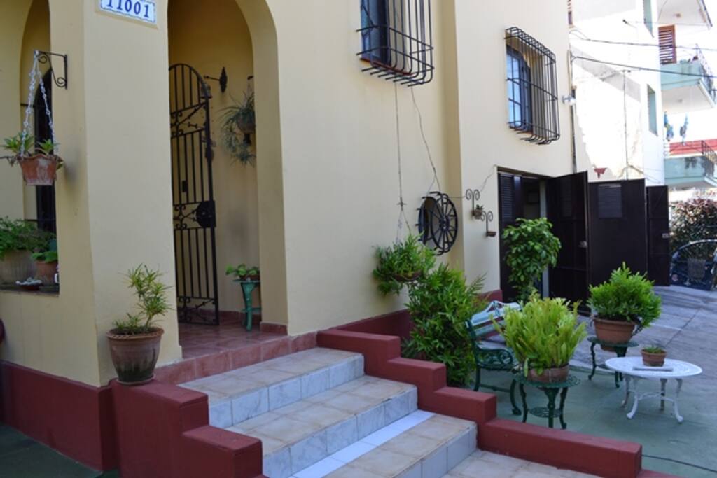 ENTRADA A LA CASONA