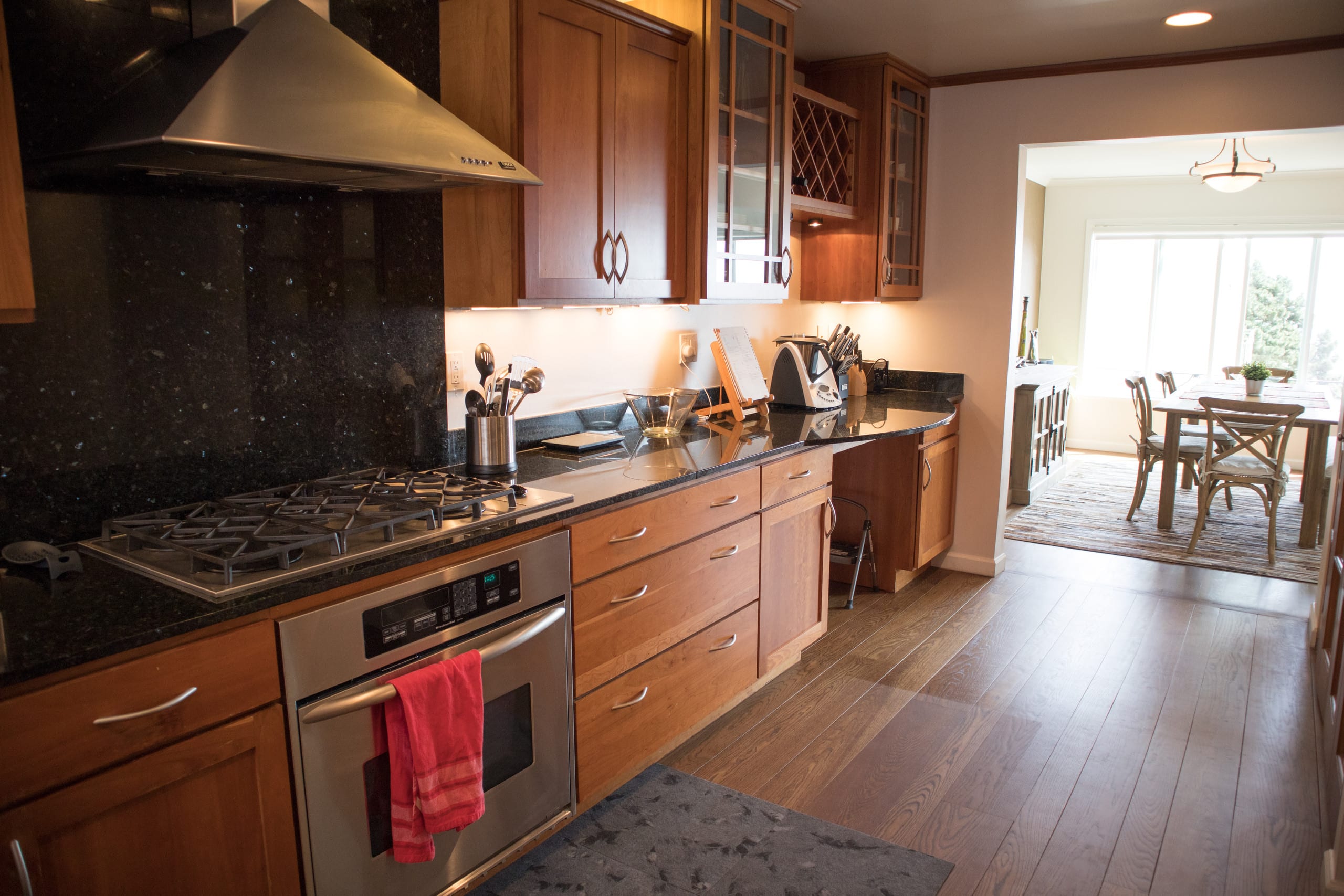 Condo in San Francisco · ★4.94 · 3 bedrooms · 3 beds · 2 baths - Image 13