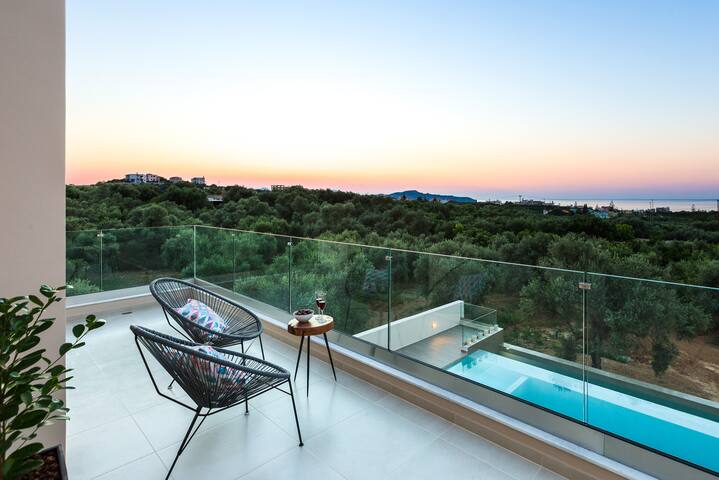 Villa Estel – Seaview, 1km from the sandy beach gallery image 2