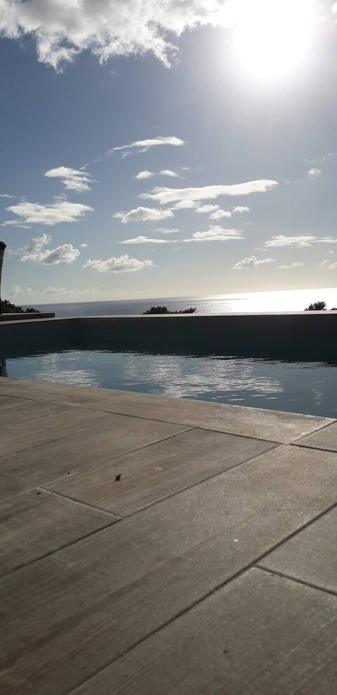 Villa Jolivans: quiet, comfort and very nice view!
