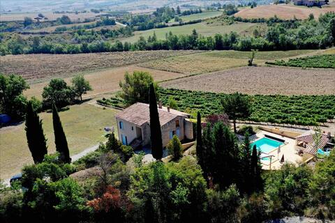 100% private cottage with breathtaking view Sainte Jalle