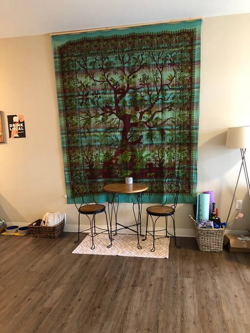 Living Space/Table