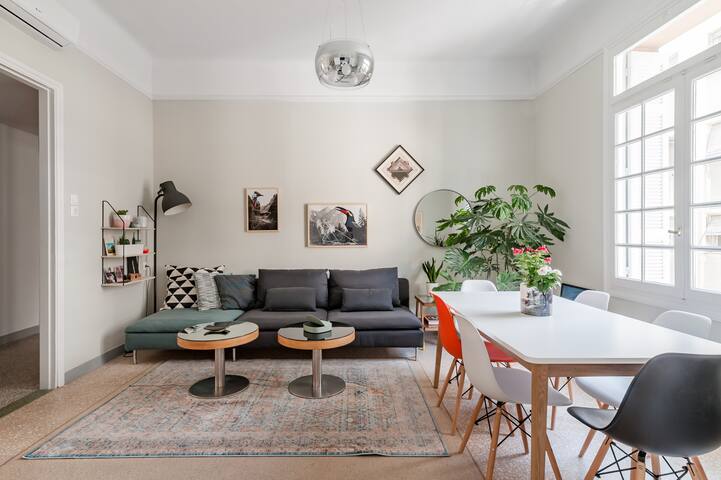 Artistic Apartment Next to The Acropolis II gallery image 4