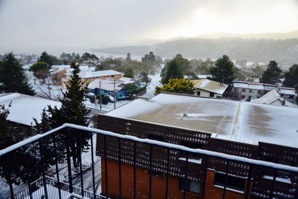 Snow storm over Jindabyne