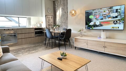 Bakery Mews ~ Walk to Cafés*close to Perth city