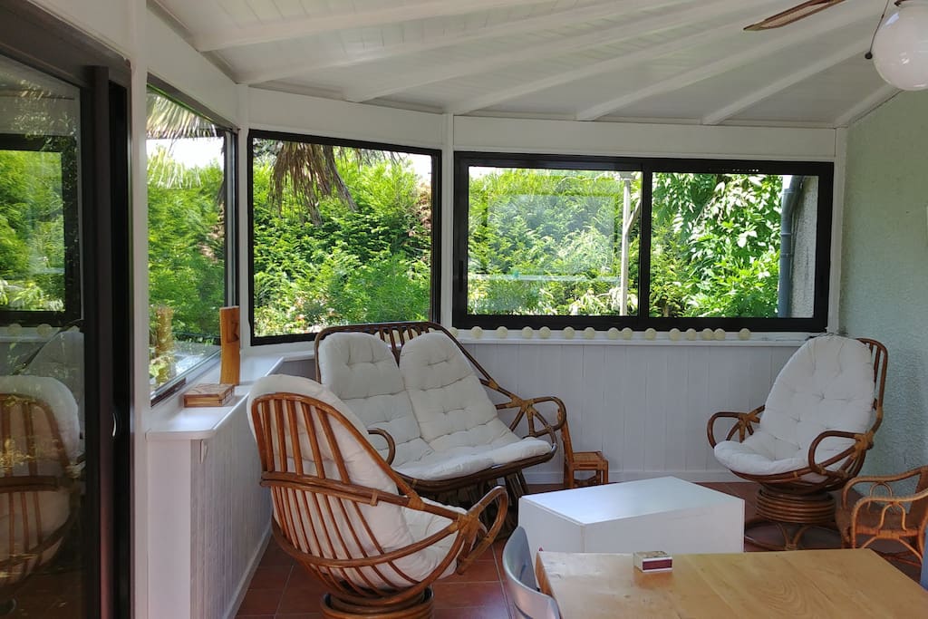 salon dans la veranda