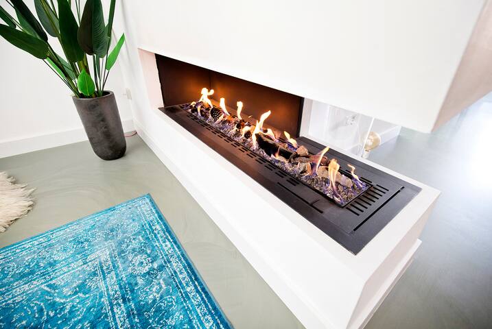 210M2 XL Loftstyle Dreamhouse in Rotterdam Centre gallery image 2