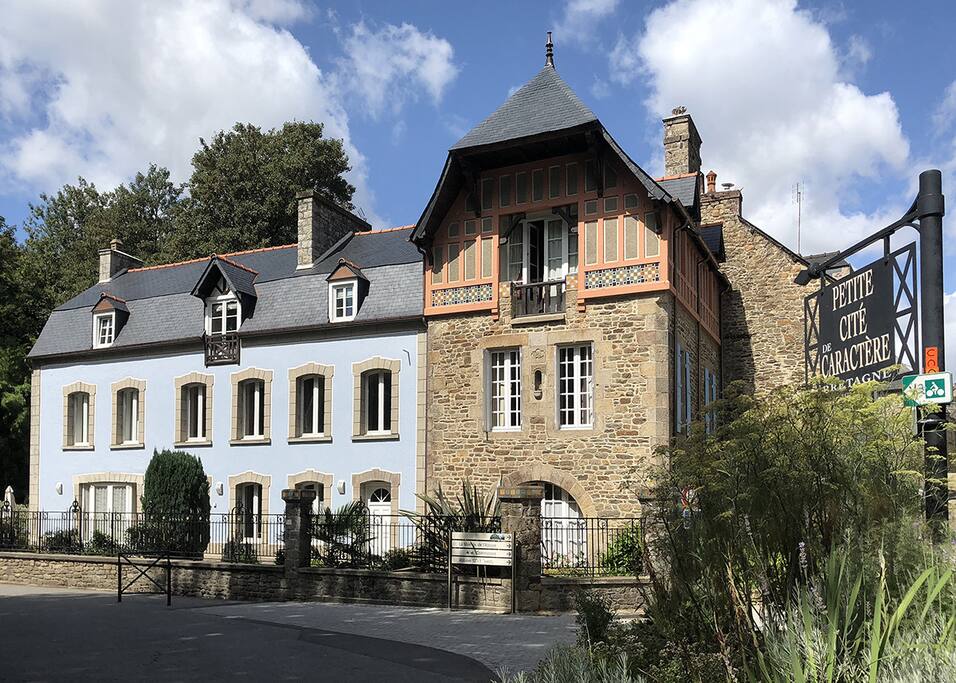 The apartment is located within the main building of Val Rive