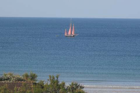 comfortable by the sea, sea view